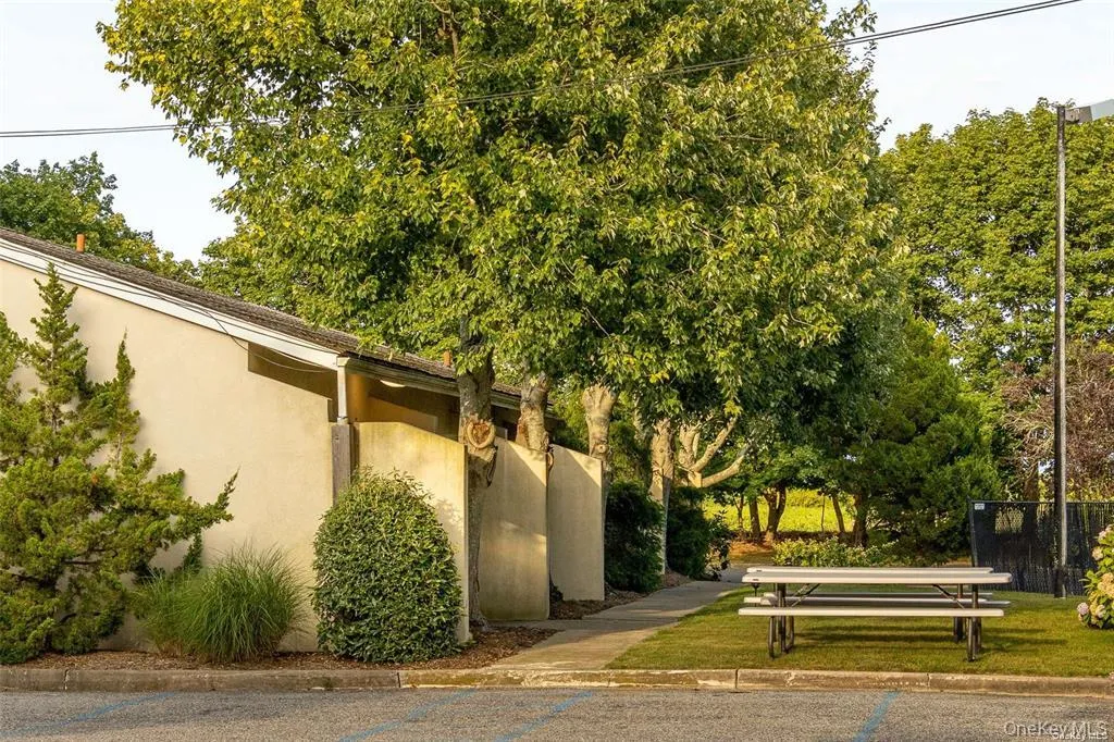 446 Edwards Avenue, Riverhead, NY, ,Commercial Lease,For Rent,Edwards,0,956769 446 Edwards Avenue, Riverhead, NY, ,Commercial Lease,For Rent,Edwards,0,956769