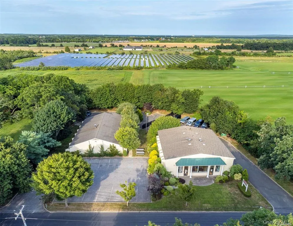 446 Edwards Avenue, Riverhead, NY, ,Commercial Lease,For Rent,Edwards,0,956769 446 Edwards Avenue, Riverhead, NY, ,Commercial Lease,For Rent,Edwards,0,956769