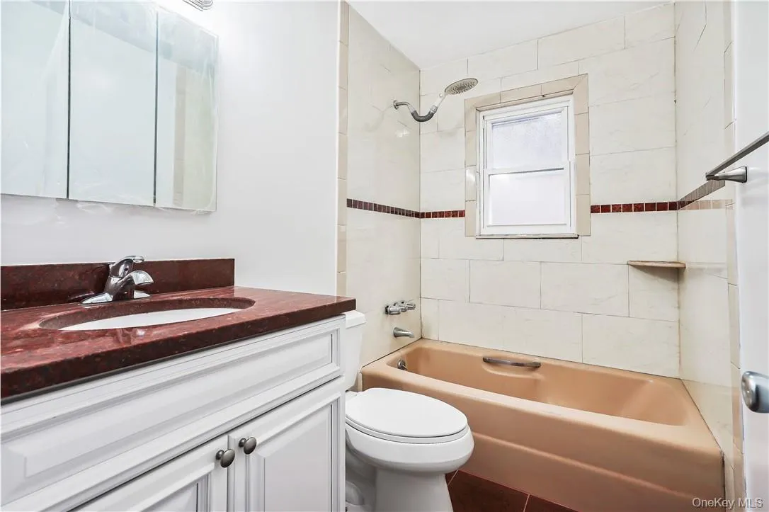 30 Palisade Street, Greenburgh, NY, 1 Bedroom Bedrooms, 3 Rooms Rooms,1 BathroomBathrooms,Residential Lease,For Rent,Palisade,0,956775 30 Palisade Street, Greenburgh, NY, 1 Bedroom Bedrooms, 3 Rooms Rooms,1 BathroomBathrooms,Residential Lease,For Rent,Palisade,0,956775