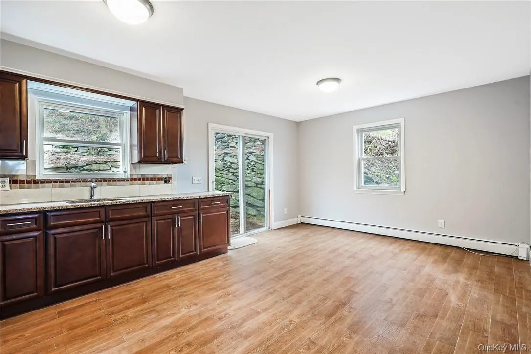 30 Palisade Street, Greenburgh, NY, 1 Bedroom Bedrooms, 3 Rooms Rooms,1 BathroomBathrooms,Residential Lease,For Rent,Palisade,0,956775 30 Palisade Street, Greenburgh, NY, 1 Bedroom Bedrooms, 3 Rooms Rooms,1 BathroomBathrooms,Residential Lease,For Rent,Palisade,0,956775