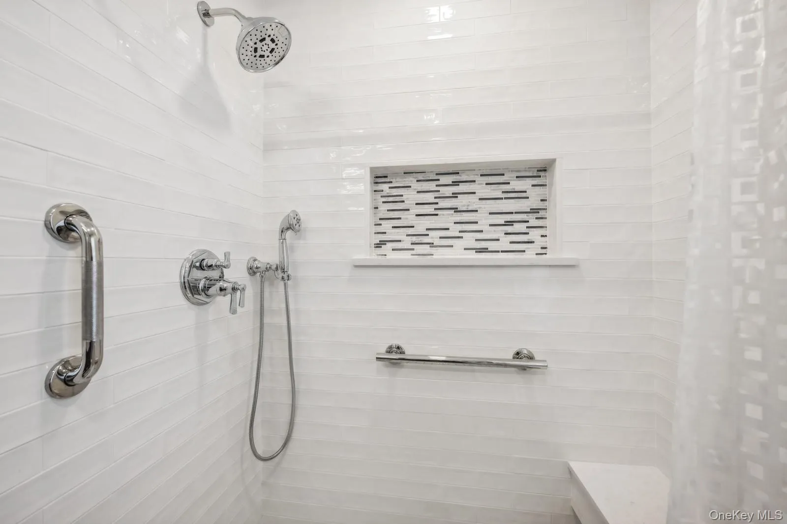 Luxurious Tiled walk-in shower Luxurious Tiled walk-in shower