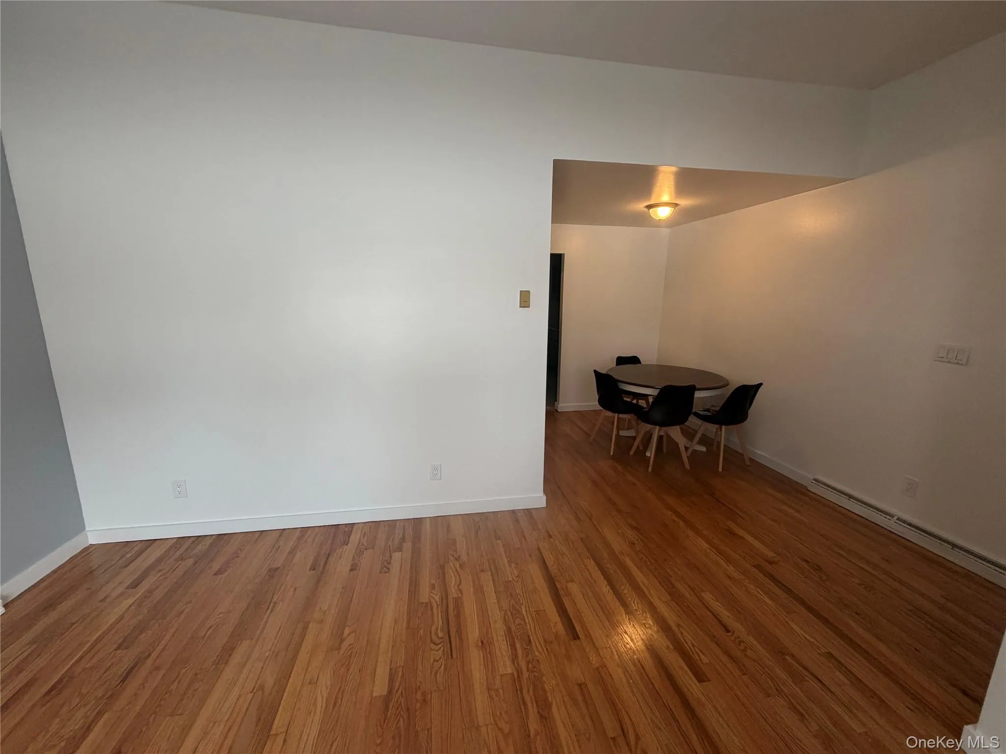 726 Jersey Avenue, Warwick (town), NY, 2 Bedrooms Bedrooms, 5 Rooms Rooms,1 BathroomBathrooms,Residential Lease,For Rent,Jersey,0,956804 726 Jersey Avenue, Warwick (town), NY, 2 Bedrooms Bedrooms, 5 Rooms Rooms,1 BathroomBathrooms,Residential Lease,For Rent,Jersey,0,956804