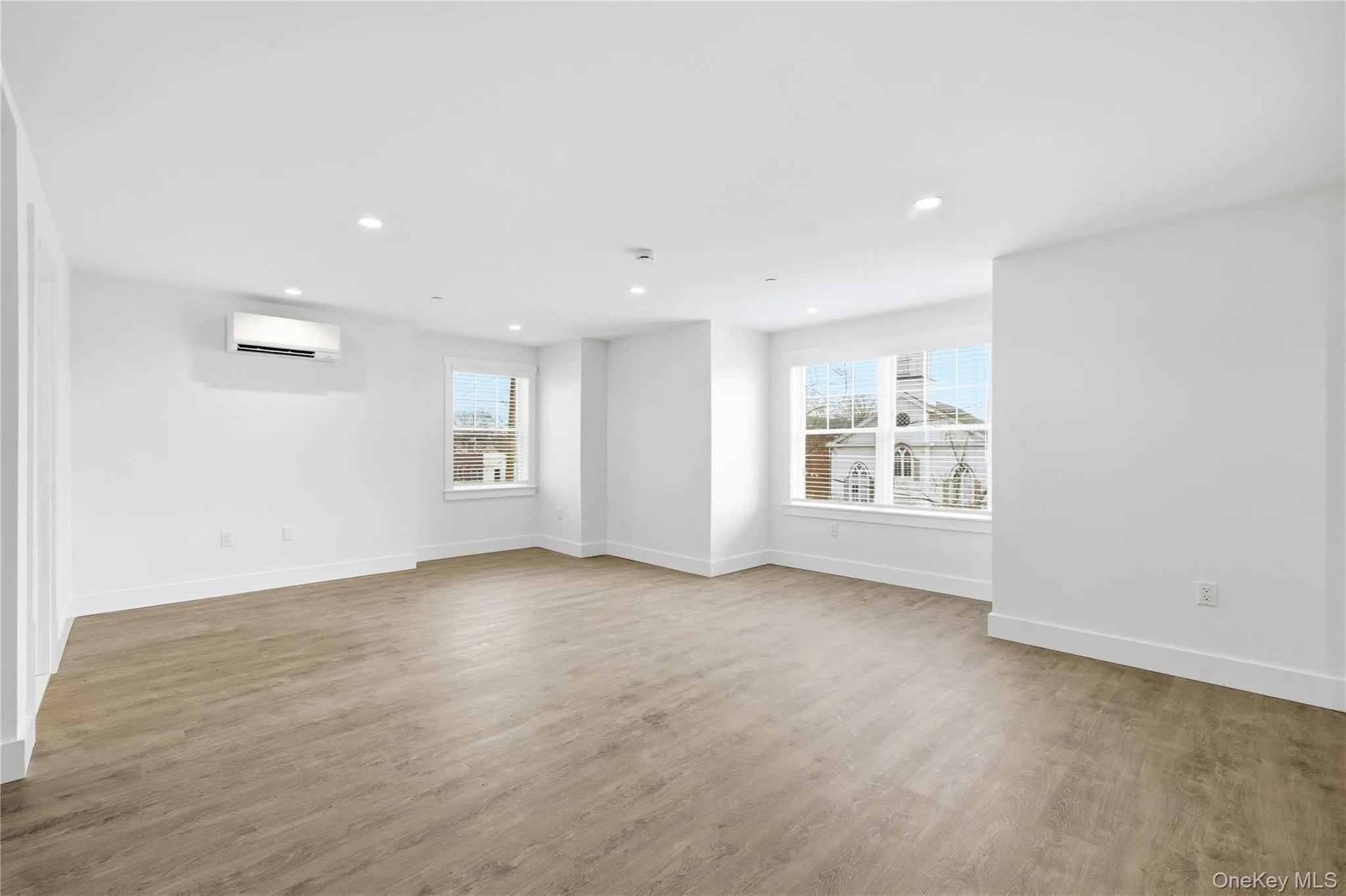 180 Deer Park Avenue, Babylon, NY, 3 Rooms Rooms,1 BathroomBathrooms,Residential Lease,For Rent,Deer Park,0,956809 180 Deer Park Avenue, Babylon, NY, 3 Rooms Rooms,1 BathroomBathrooms,Residential Lease,For Rent,Deer Park,0,956809