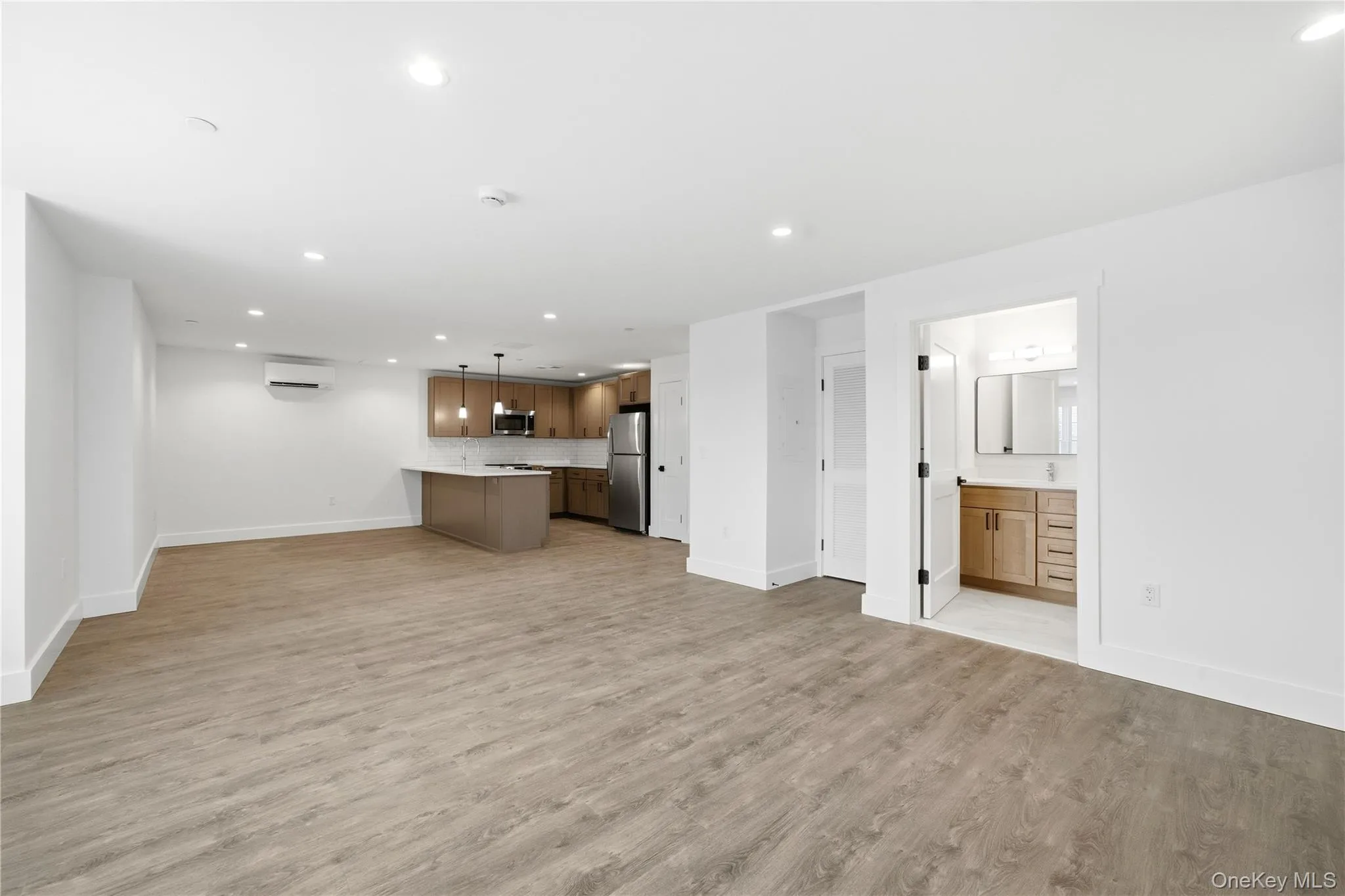 180 Deer Park Avenue, Babylon, NY, 3 Rooms Rooms,1 BathroomBathrooms,Residential Lease,For Rent,Deer Park,0,956809 180 Deer Park Avenue, Babylon, NY, 3 Rooms Rooms,1 BathroomBathrooms,Residential Lease,For Rent,Deer Park,0,956809