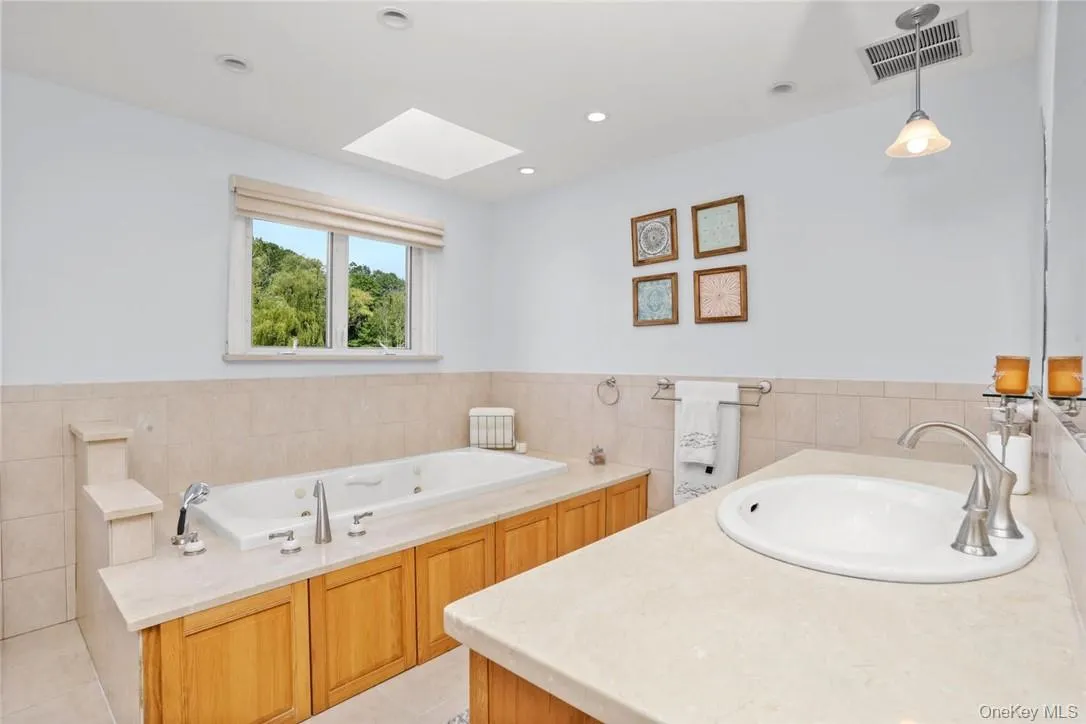 613 Horsepound Road, Kent, NY, 4 Bedrooms Bedrooms, 10 Rooms Rooms,4 BathroomsBathrooms,Residential Lease,For Rent,Horsepound,0,956812 613 Horsepound Road, Kent, NY, 4 Bedrooms Bedrooms, 10 Rooms Rooms,4 BathroomsBathrooms,Residential Lease,For Rent,Horsepound,0,956812