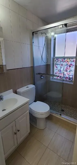 141-12 78rd Road, New York, NY, 1 Bedroom Bedrooms, 3 Rooms Rooms,1 BathroomBathrooms,Residential Lease,For Rent,78rd,0,956821 141-12 78rd Road, New York, NY, 1 Bedroom Bedrooms, 3 Rooms Rooms,1 BathroomBathrooms,Residential Lease,For Rent,78rd,0,956821