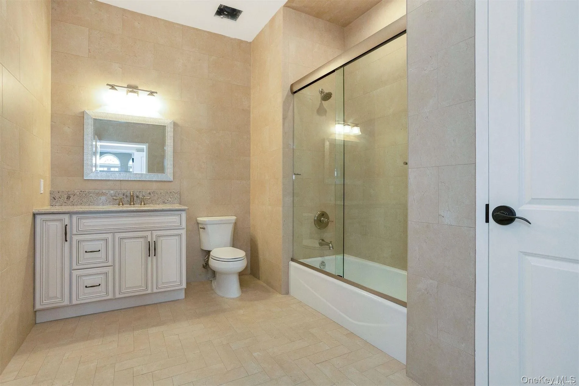 10 Wall Street, Huntington, NY, 1 Bedroom Bedrooms, 3 Rooms Rooms,1 BathroomBathrooms,Residential Lease,For Rent,Wall,0,956836 10 Wall Street, Huntington, NY, 1 Bedroom Bedrooms, 3 Rooms Rooms,1 BathroomBathrooms,Residential Lease,For Rent,Wall,0,956836