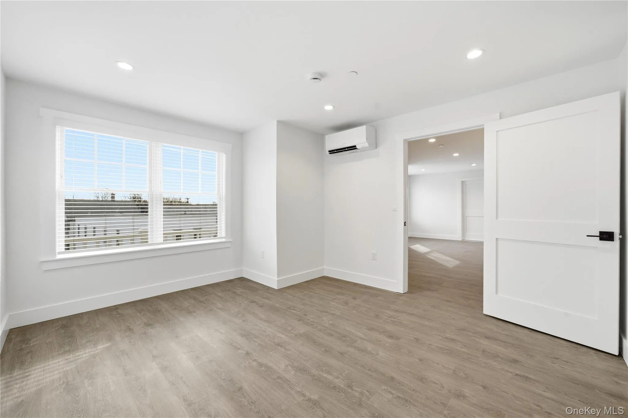 180 Deer Park Avenue, Babylon, NY, 2 Bedrooms Bedrooms, 5 Rooms Rooms,2 BathroomsBathrooms,Residential Lease,For Rent,Deer Park,0,956837 180 Deer Park Avenue, Babylon, NY, 2 Bedrooms Bedrooms, 5 Rooms Rooms,2 BathroomsBathrooms,Residential Lease,For Rent,Deer Park,0,956837