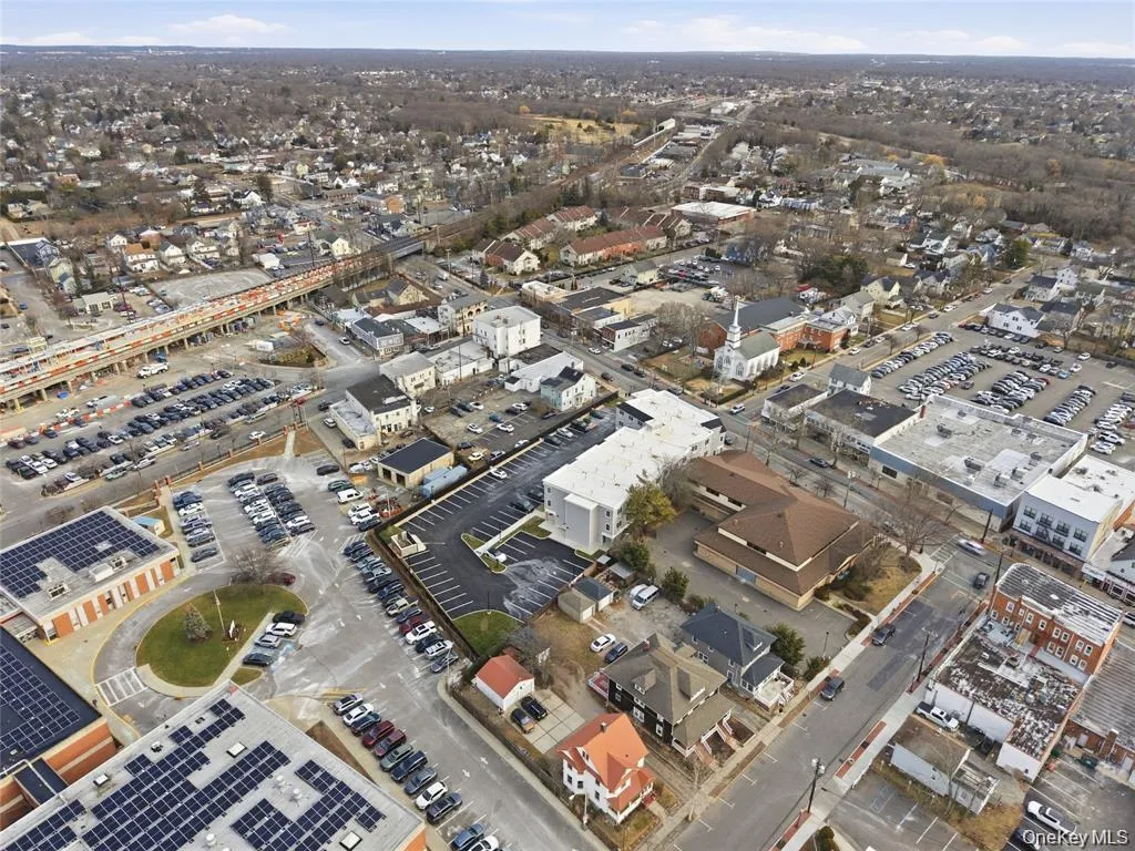 180 Deer Park Avenue, Babylon, NY, 1 Bedroom Bedrooms, 4 Rooms Rooms,1 BathroomBathrooms,Residential Lease,For Rent,Deer Park,0,956850 180 Deer Park Avenue, Babylon, NY, 1 Bedroom Bedrooms, 4 Rooms Rooms,1 BathroomBathrooms,Residential Lease,For Rent,Deer Park,0,956850