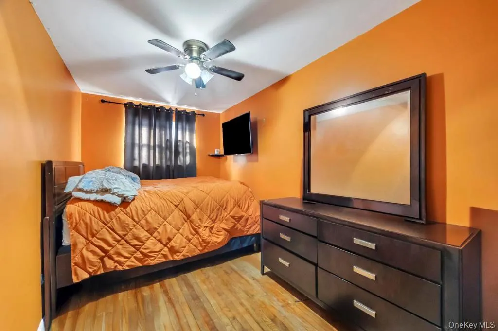 1034 Hendrix Street, New York, NY, 3 Bedrooms Bedrooms, 3 Rooms Rooms,1 BathroomBathrooms,Residential Sale,For Rent,Hendrix,0,956857 1034 Hendrix Street, New York, NY, 3 Bedrooms Bedrooms, 3 Rooms Rooms,1 BathroomBathrooms,Residential Sale,For Rent,Hendrix,0,956857