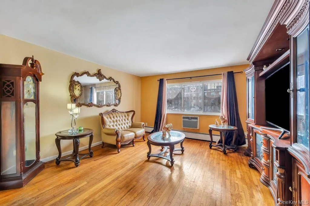 1034 Hendrix Street, New York, NY, 3 Bedrooms Bedrooms, 3 Rooms Rooms,1 BathroomBathrooms,Residential Sale,For Rent,Hendrix,0,956857 1034 Hendrix Street, New York, NY, 3 Bedrooms Bedrooms, 3 Rooms Rooms,1 BathroomBathrooms,Residential Sale,For Rent,Hendrix,0,956857