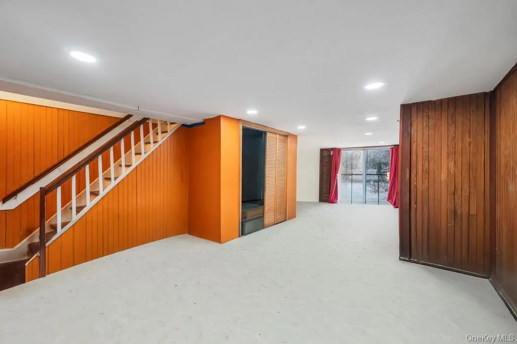 1034 Hendrix Street, New York, NY, 3 Bedrooms Bedrooms, 3 Rooms Rooms,1 BathroomBathrooms,Residential Sale,For Rent,Hendrix,0,956857 1034 Hendrix Street, New York, NY, 3 Bedrooms Bedrooms, 3 Rooms Rooms,1 BathroomBathrooms,Residential Sale,For Rent,Hendrix,0,956857