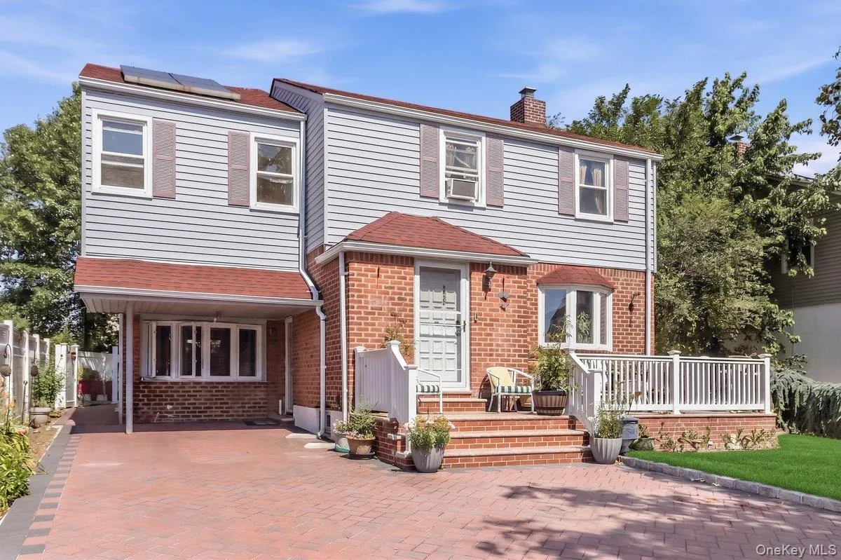 208 Emily Avenue, Hempstead, NY, 4 Bedrooms Bedrooms, 7 Rooms Rooms,1 BathroomBathrooms,Residential,For Rent,Emily,0,956880 208 Emily Avenue, Hempstead, NY, 4 Bedrooms Bedrooms, 7 Rooms Rooms,1 BathroomBathrooms,Residential,For Rent,Emily,0,956880