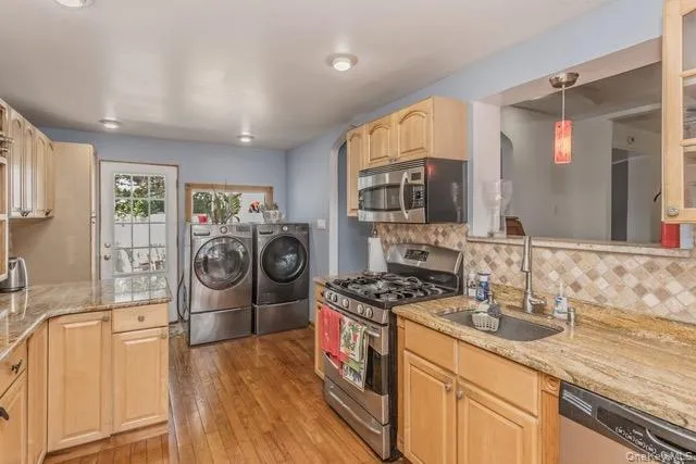 208 Emily Avenue, Hempstead, NY, 4 Bedrooms Bedrooms, 7 Rooms Rooms,1 BathroomBathrooms,Residential,For Rent,Emily,0,956880 208 Emily Avenue, Hempstead, NY, 4 Bedrooms Bedrooms, 7 Rooms Rooms,1 BathroomBathrooms,Residential,For Rent,Emily,0,956880