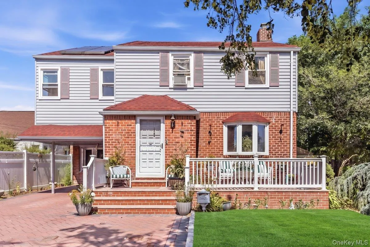 208 Emily Avenue, Hempstead, NY, 4 Bedrooms Bedrooms, 7 Rooms Rooms,1 BathroomBathrooms,Residential,For Rent,Emily,0,956880 208 Emily Avenue, Hempstead, NY, 4 Bedrooms Bedrooms, 7 Rooms Rooms,1 BathroomBathrooms,Residential,For Rent,Emily,0,956880