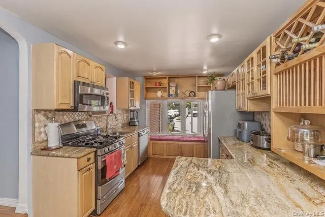 208 Emily Avenue, Hempstead, NY, 4 Bedrooms Bedrooms, 7 Rooms Rooms,1 BathroomBathrooms,Residential,For Rent,Emily,0,956880 208 Emily Avenue, Hempstead, NY, 4 Bedrooms Bedrooms, 7 Rooms Rooms,1 BathroomBathrooms,Residential,For Rent,Emily,0,956880