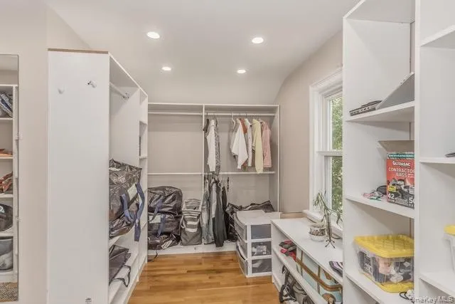 Closet or Small Bedroom Closet or Small Bedroom