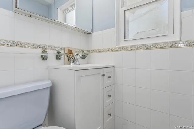 208 Emily Avenue, Hempstead, NY, 4 Bedrooms Bedrooms, 7 Rooms Rooms,1 BathroomBathrooms,Residential,For Rent,Emily,0,956880 208 Emily Avenue, Hempstead, NY, 4 Bedrooms Bedrooms, 7 Rooms Rooms,1 BathroomBathrooms,Residential,For Rent,Emily,0,956880