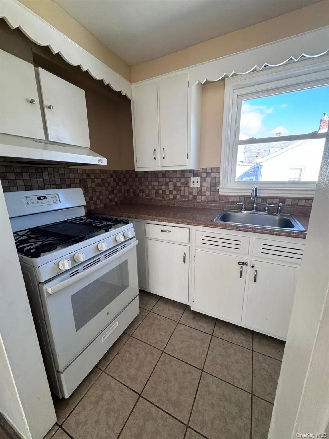 31 Beattie Avenue, Middletown, NY, 2 Bedrooms Bedrooms, 4 Rooms Rooms,1 BathroomBathrooms,Residential Lease,For Rent,Beattie,0,956884 31 Beattie Avenue, Middletown, NY, 2 Bedrooms Bedrooms, 4 Rooms Rooms,1 BathroomBathrooms,Residential Lease,For Rent,Beattie,0,956884