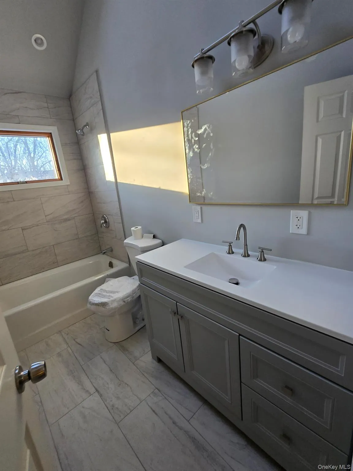16 Babylon Drive, Brookhaven, NY, 5 Bedrooms Bedrooms, 10 Rooms Rooms,2 BathroomsBathrooms,Residential Sale,For Rent,Babylon,0,956887 16 Babylon Drive, Brookhaven, NY, 5 Bedrooms Bedrooms, 10 Rooms Rooms,2 BathroomsBathrooms,Residential Sale,For Rent,Babylon,0,956887