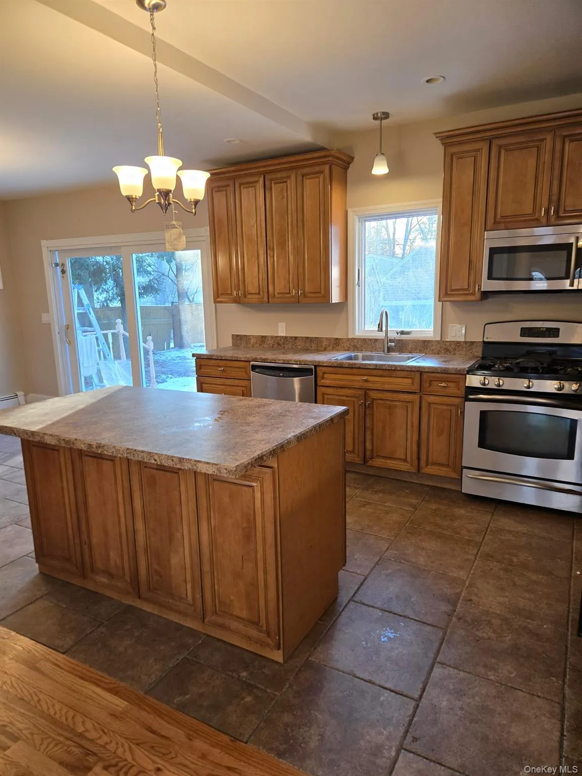 16 Babylon Drive, Brookhaven, NY, 5 Bedrooms Bedrooms, 10 Rooms Rooms,2 BathroomsBathrooms,Residential Sale,For Rent,Babylon,0,956887 16 Babylon Drive, Brookhaven, NY, 5 Bedrooms Bedrooms, 10 Rooms Rooms,2 BathroomsBathrooms,Residential Sale,For Rent,Babylon,0,956887