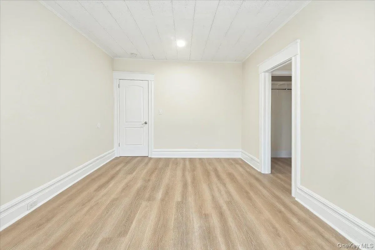 169 Lockwood Avenue, Yonkers, NY, 2 Bedrooms Bedrooms, 5 Rooms Rooms,1 BathroomBathrooms,Residential Lease,For Rent,Lockwood,0,956903 169 Lockwood Avenue, Yonkers, NY, 2 Bedrooms Bedrooms, 5 Rooms Rooms,1 BathroomBathrooms,Residential Lease,For Rent,Lockwood,0,956903