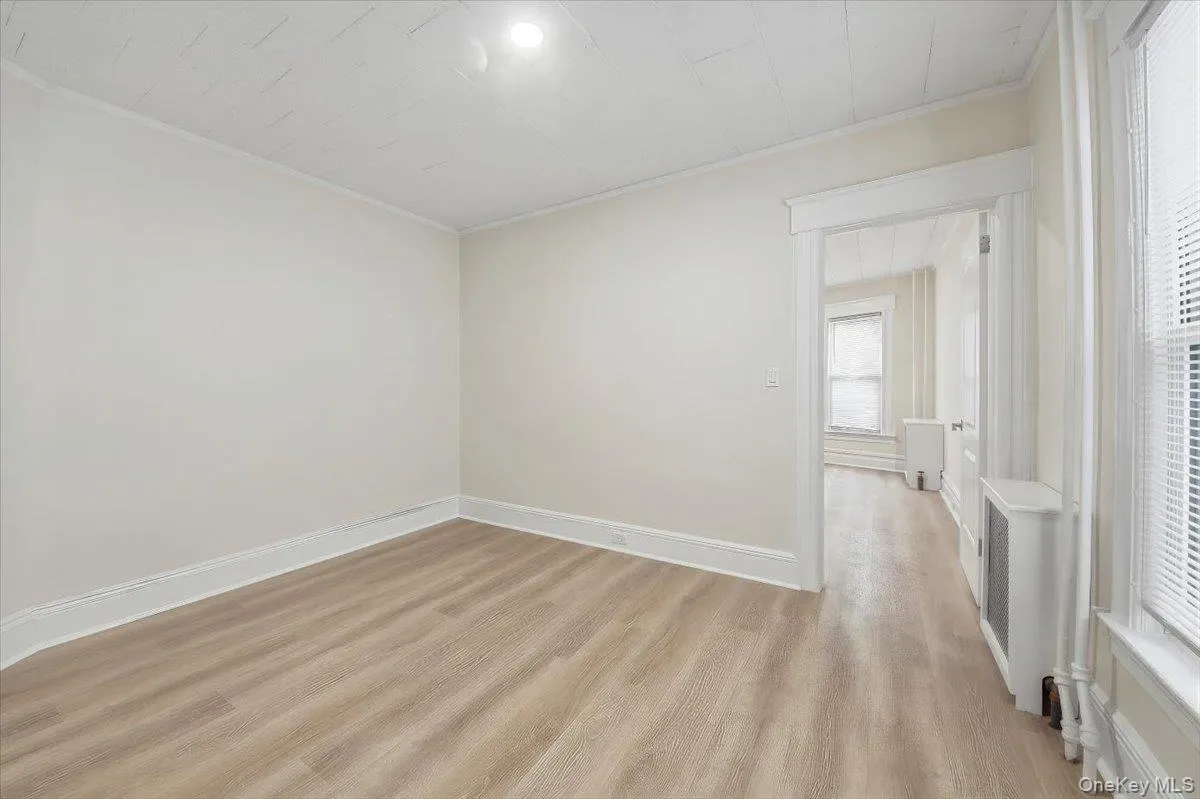 169 Lockwood Avenue, Yonkers, NY, 2 Bedrooms Bedrooms, 5 Rooms Rooms,1 BathroomBathrooms,Residential Lease,For Rent,Lockwood,0,956903 169 Lockwood Avenue, Yonkers, NY, 2 Bedrooms Bedrooms, 5 Rooms Rooms,1 BathroomBathrooms,Residential Lease,For Rent,Lockwood,0,956903