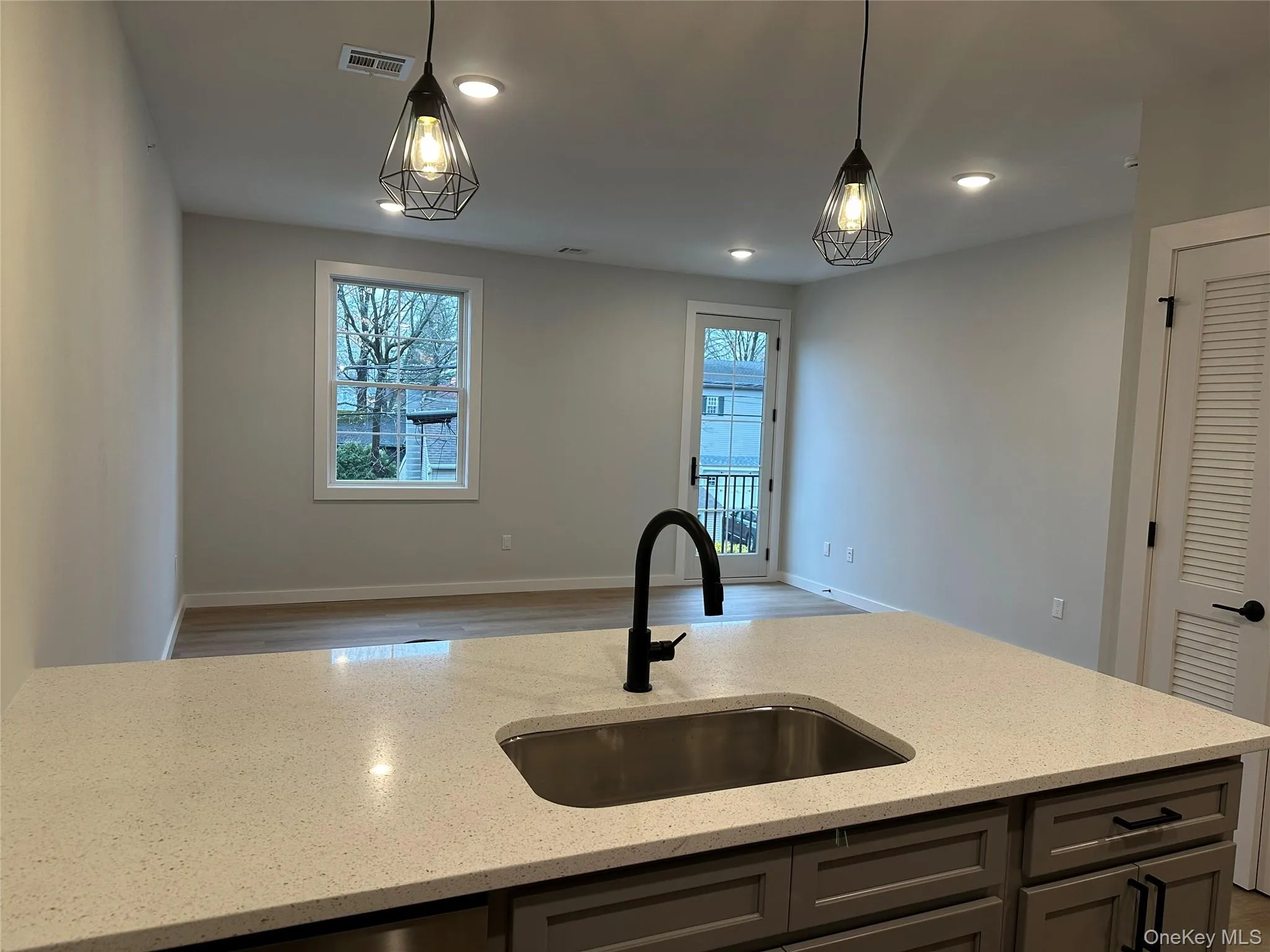 13 Forester Avenue, Warwick (town), NY, 1 Bedroom Bedrooms, 3 Rooms Rooms,1 BathroomBathrooms,Residential Lease,For Rent,Forester,0,956950 13 Forester Avenue, Warwick (town), NY, 1 Bedroom Bedrooms, 3 Rooms Rooms,1 BathroomBathrooms,Residential Lease,For Rent,Forester,0,956950