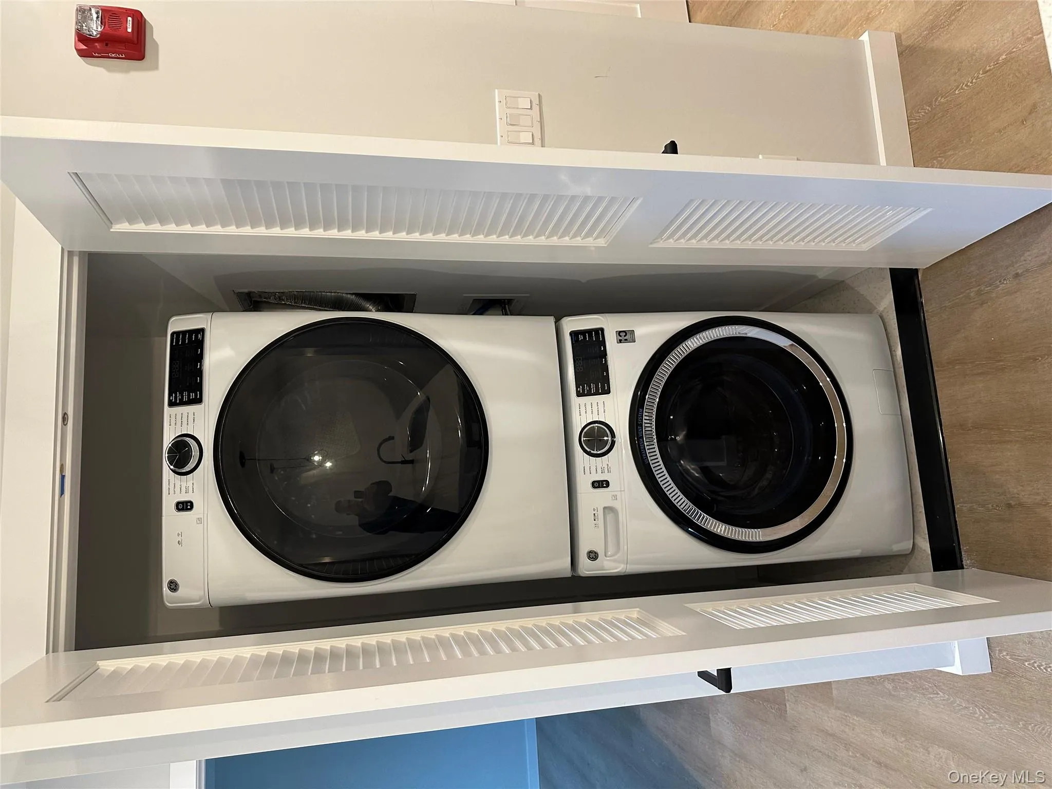 13 Forester Avenue, Warwick (town), NY, 1 Bedroom Bedrooms, 3 Rooms Rooms,1 BathroomBathrooms,Residential Lease,For Rent,Forester,0,956950 13 Forester Avenue, Warwick (town), NY, 1 Bedroom Bedrooms, 3 Rooms Rooms,1 BathroomBathrooms,Residential Lease,For Rent,Forester,0,956950