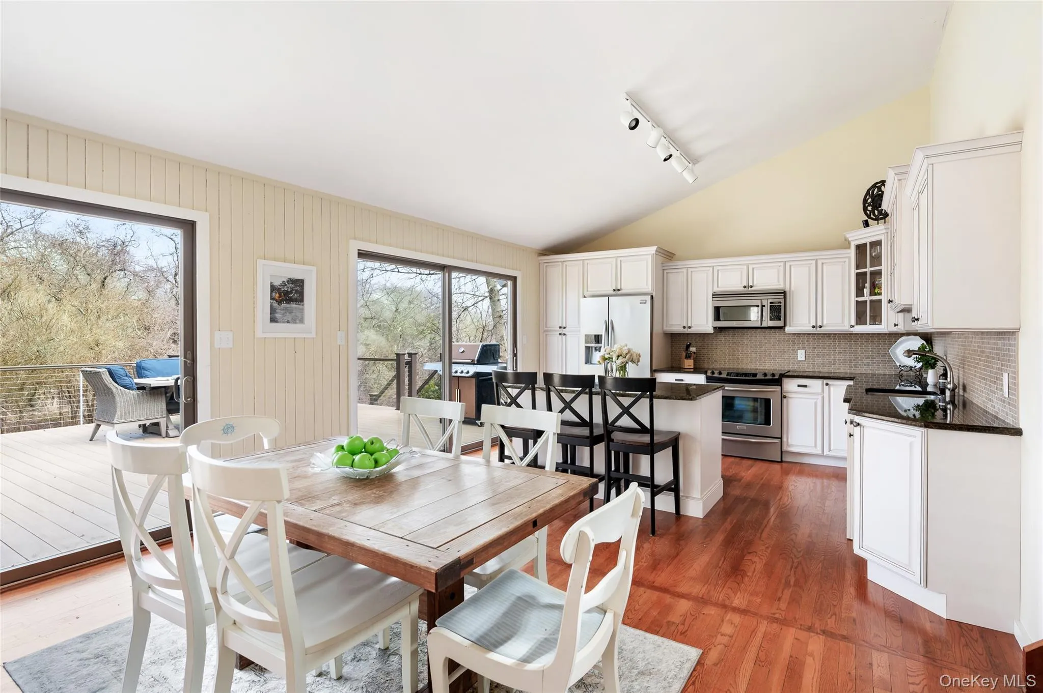 180 Fairview Avenue, East Hampton, NY, 3 Bedrooms Bedrooms, 6 Rooms Rooms,3 BathroomsBathrooms,Residential,For Rent,Fairview,0,956955 180 Fairview Avenue, East Hampton, NY, 3 Bedrooms Bedrooms, 6 Rooms Rooms,3 BathroomsBathrooms,Residential,For Rent,Fairview,0,956955