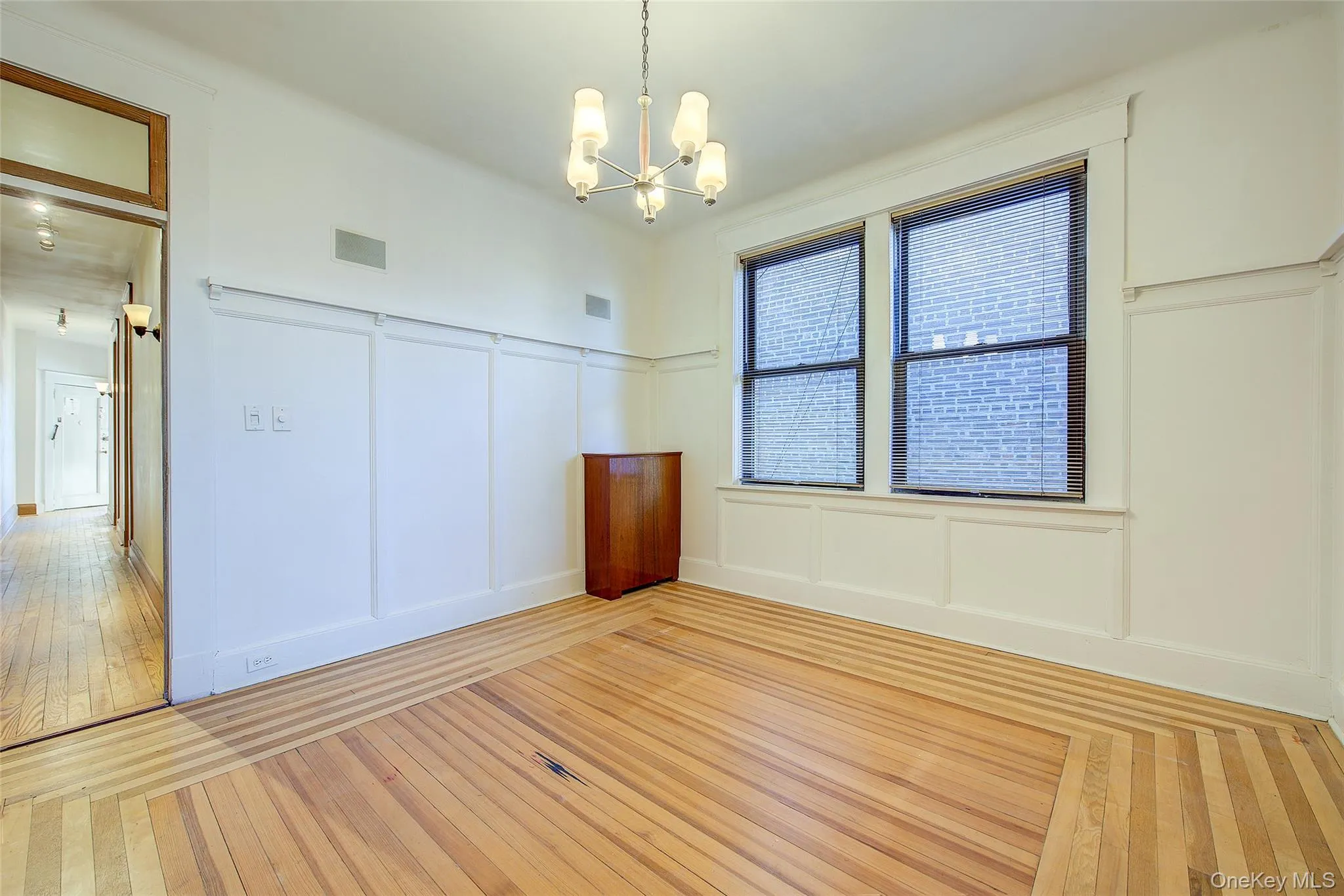 33-11 82nd Street, New York, NY, 2 Bedrooms Bedrooms, 5 Rooms Rooms,1 BathroomBathrooms,Residential,For Rent,82nd,0,956964 33-11 82nd Street, New York, NY, 2 Bedrooms Bedrooms, 5 Rooms Rooms,1 BathroomBathrooms,Residential,For Rent,82nd,0,956964