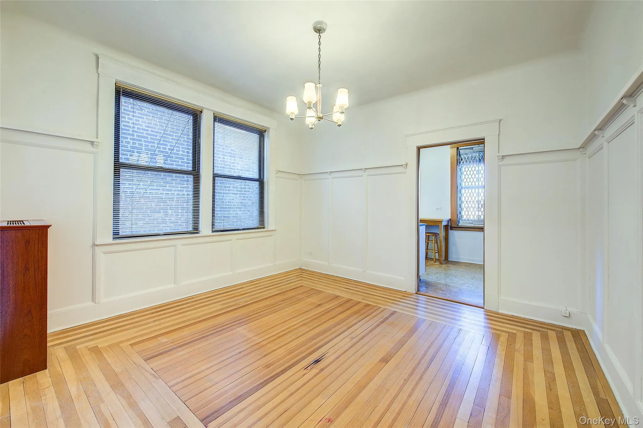 33-11 82nd Street, New York, NY, 2 Bedrooms Bedrooms, 5 Rooms Rooms,1 BathroomBathrooms,Residential,For Rent,82nd,0,956964 33-11 82nd Street, New York, NY, 2 Bedrooms Bedrooms, 5 Rooms Rooms,1 BathroomBathrooms,Residential,For Rent,82nd,0,956964
