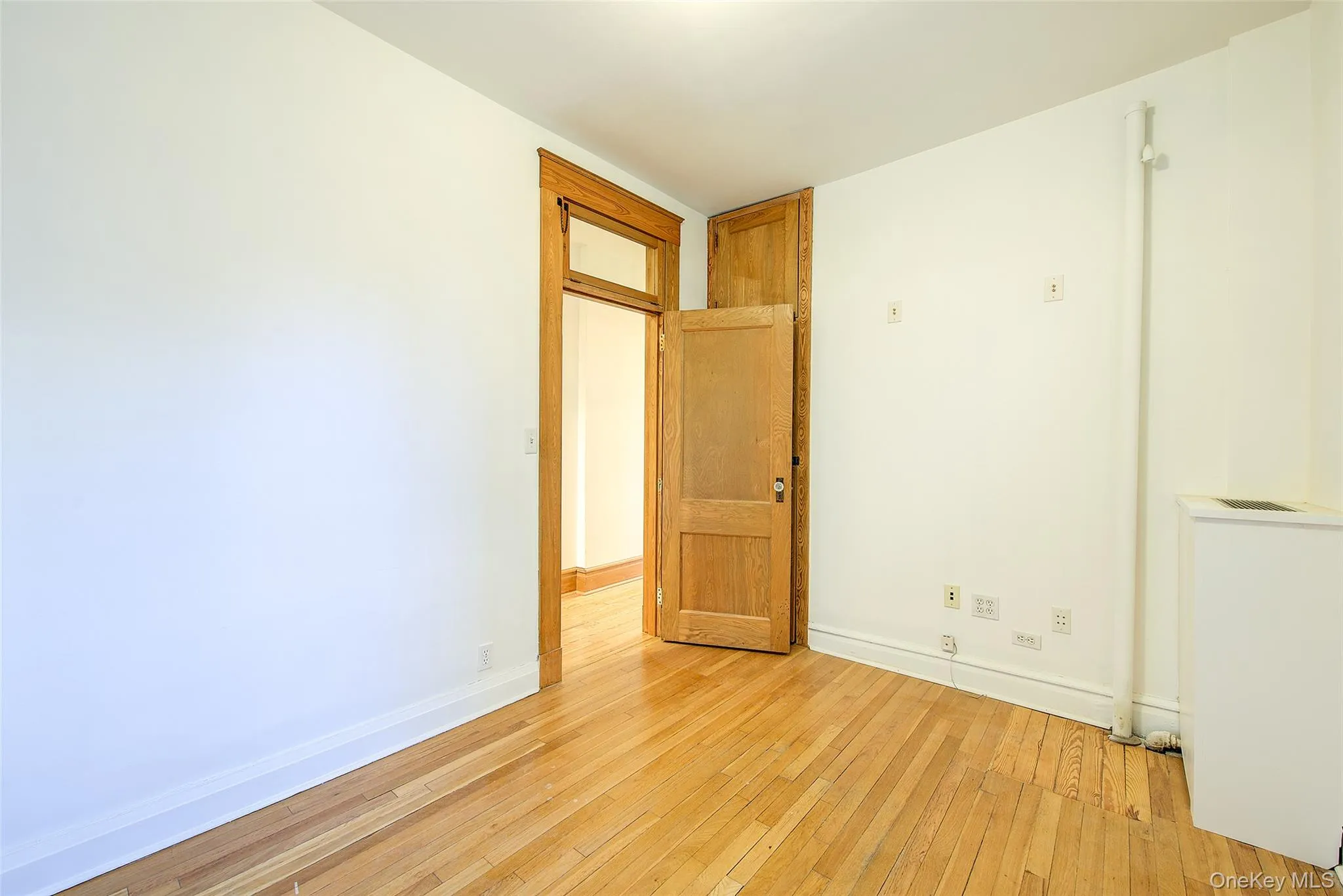33-11 82nd Street, New York, NY, 2 Bedrooms Bedrooms, 5 Rooms Rooms,1 BathroomBathrooms,Residential,For Rent,82nd,0,956964 33-11 82nd Street, New York, NY, 2 Bedrooms Bedrooms, 5 Rooms Rooms,1 BathroomBathrooms,Residential,For Rent,82nd,0,956964