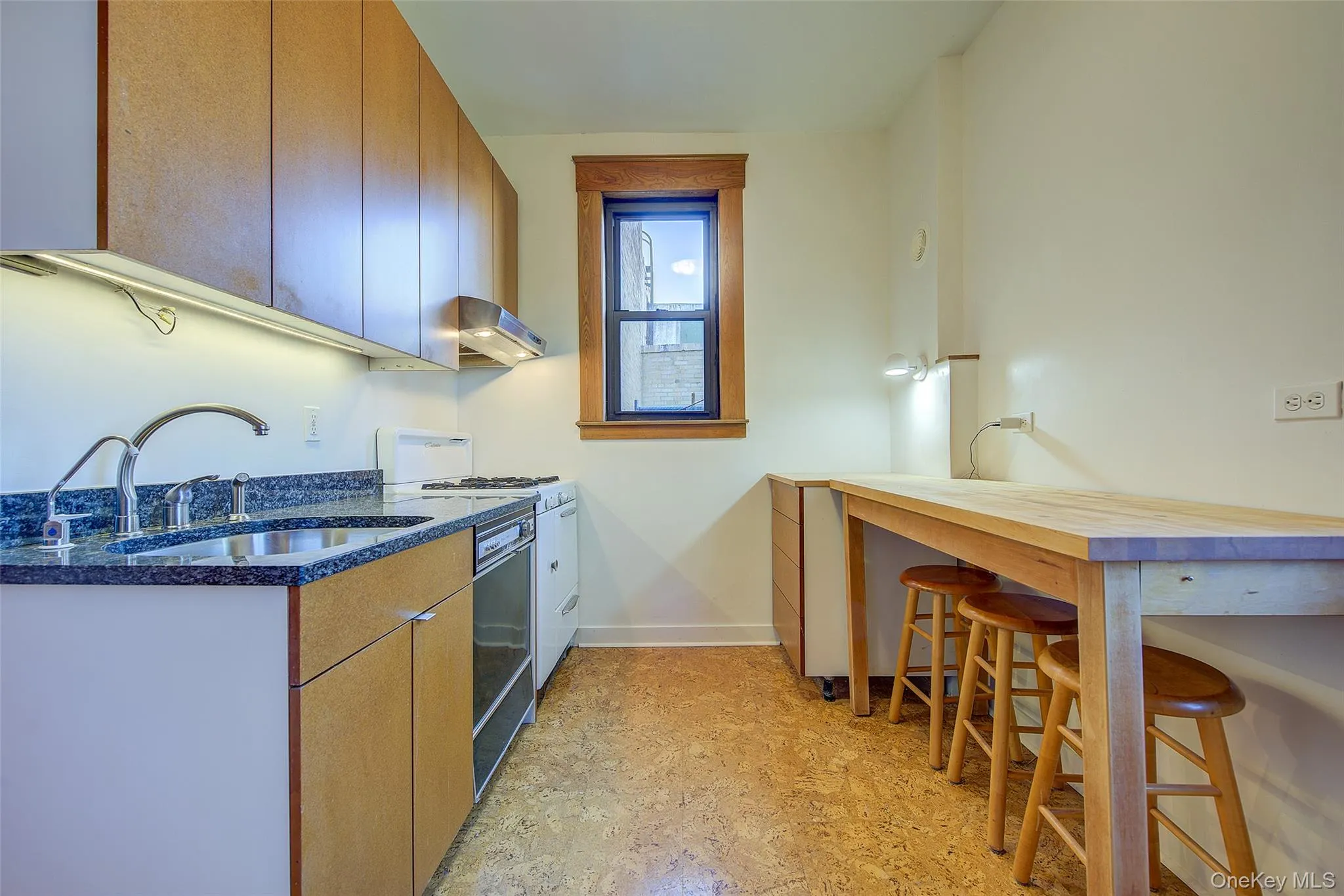 33-11 82nd Street, New York, NY, 2 Bedrooms Bedrooms, 5 Rooms Rooms,1 BathroomBathrooms,Residential,For Rent,82nd,0,956964 33-11 82nd Street, New York, NY, 2 Bedrooms Bedrooms, 5 Rooms Rooms,1 BathroomBathrooms,Residential,For Rent,82nd,0,956964