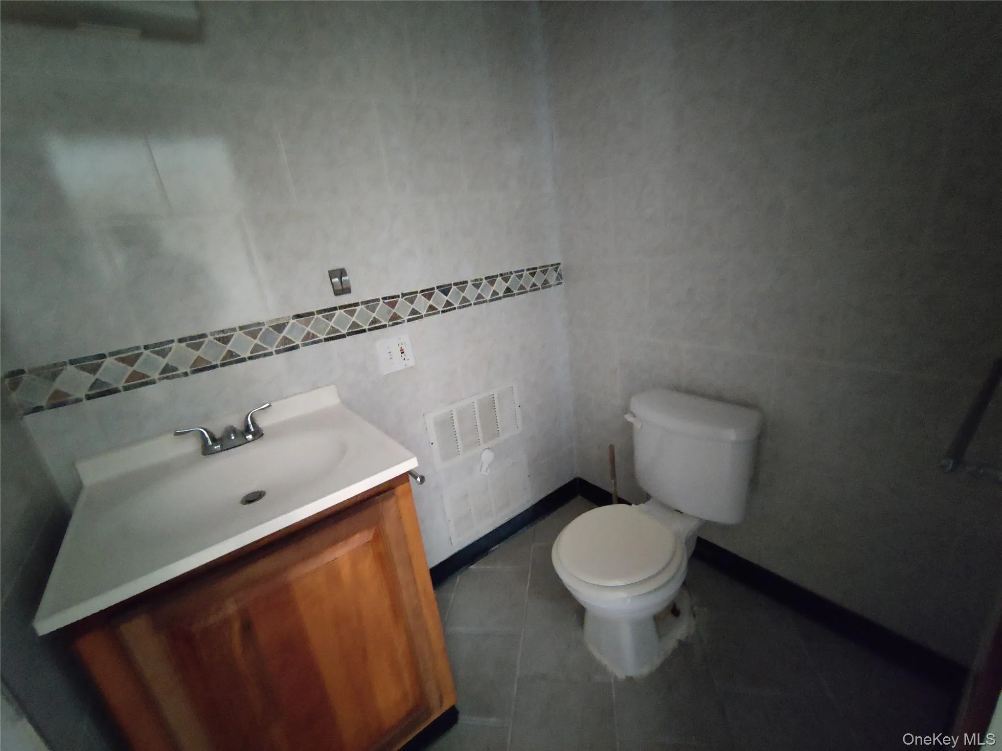 136 STRINGHAM Road, La Grange, NY, 1 Bedroom Bedrooms, 4 Rooms Rooms,1 BathroomBathrooms,Residential Lease,For Rent,STRINGHAM,0,956981 136 STRINGHAM Road, La Grange, NY, 1 Bedroom Bedrooms, 4 Rooms Rooms,1 BathroomBathrooms,Residential Lease,For Rent,STRINGHAM,0,956981