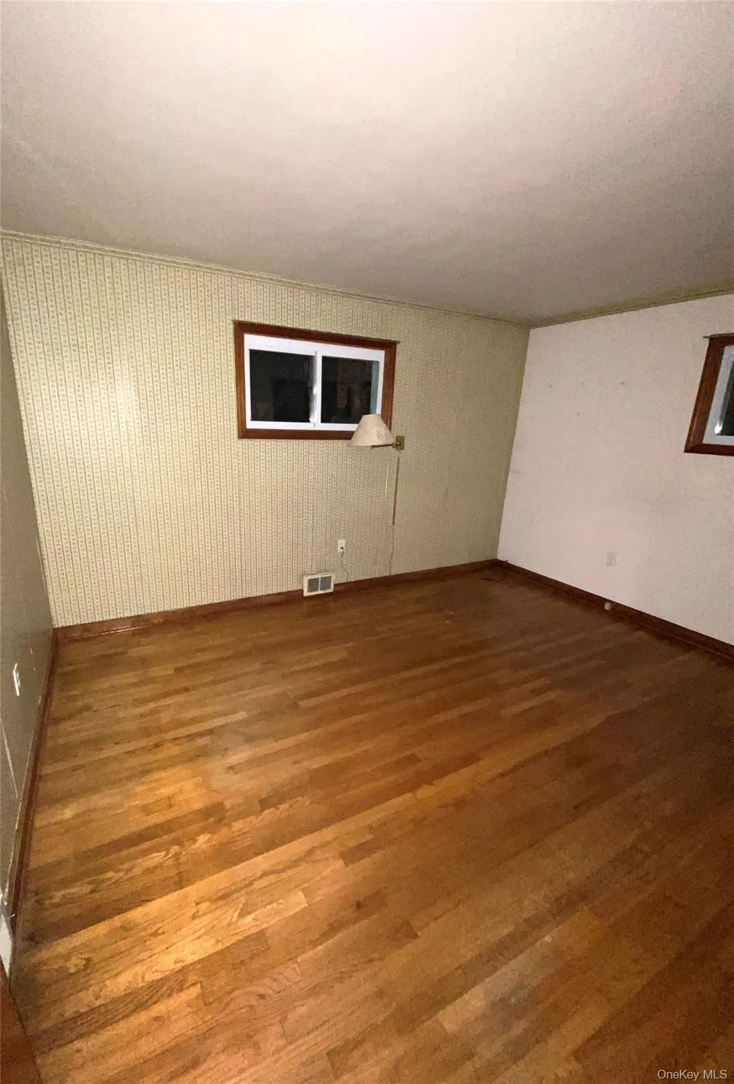 80 Main Street, Mount Hope, NY, 3 Bedrooms Bedrooms, 5 Rooms Rooms,1 BathroomBathrooms,Residential Lease,For Rent,Main,0,956989 80 Main Street, Mount Hope, NY, 3 Bedrooms Bedrooms, 5 Rooms Rooms,1 BathroomBathrooms,Residential Lease,For Rent,Main,0,956989