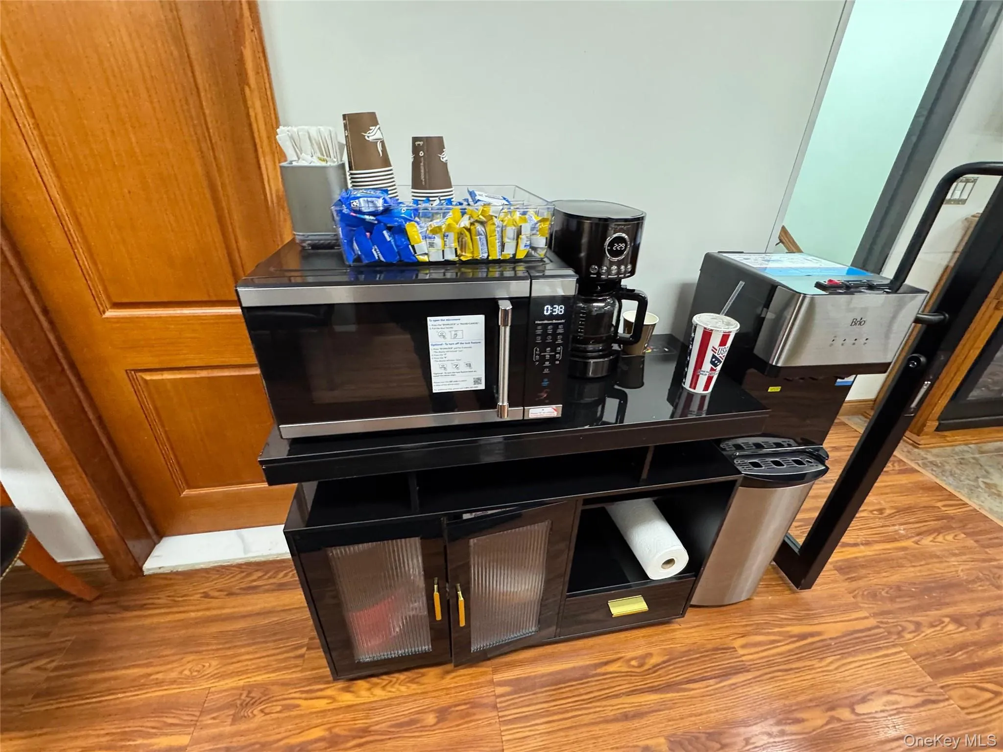 8203 Roosevelt Avenue, New York, NY, ,Commercial Lease,For Rent,Roosevelt,0,957006 8203 Roosevelt Avenue, New York, NY, ,Commercial Lease,For Rent,Roosevelt,0,957006