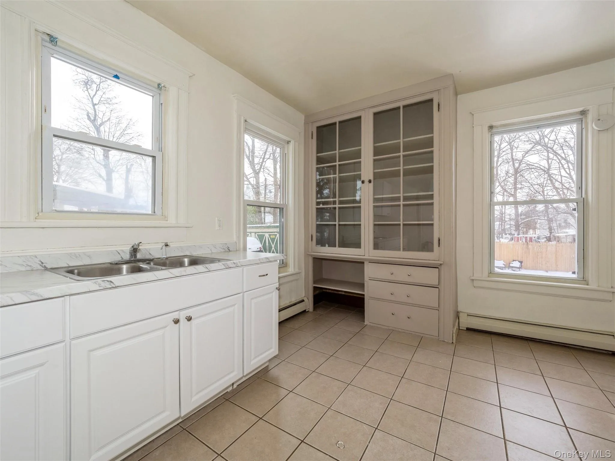 236 Mansion Street, Poughkeepsie, NY, 3 Bedrooms Bedrooms, 6 Rooms Rooms,1 BathroomBathrooms,Residential Lease,For Rent,Mansion,0,957017 236 Mansion Street, Poughkeepsie, NY, 3 Bedrooms Bedrooms, 6 Rooms Rooms,1 BathroomBathrooms,Residential Lease,For Rent,Mansion,0,957017