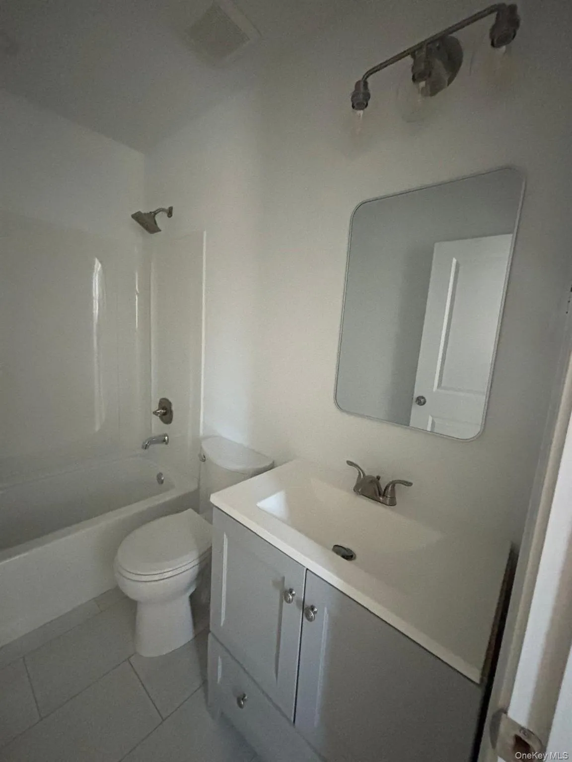 237 Beaver Drive, Brookhaven, NY, 3 Bedrooms Bedrooms, 3 Rooms Rooms,1 BathroomBathrooms,Residential Lease,For Rent,Beaver,0,957051 237 Beaver Drive, Brookhaven, NY, 3 Bedrooms Bedrooms, 3 Rooms Rooms,1 BathroomBathrooms,Residential Lease,For Rent,Beaver,0,957051