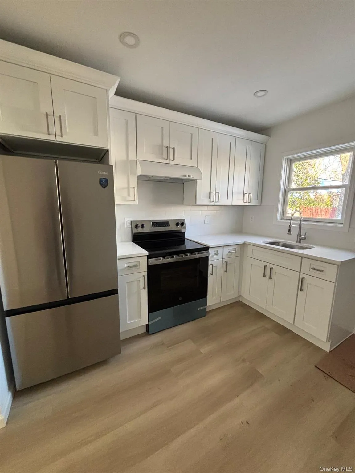 237 Beaver Drive, Brookhaven, NY, 3 Bedrooms Bedrooms, 3 Rooms Rooms,1 BathroomBathrooms,Residential Lease,For Rent,Beaver,0,957051 237 Beaver Drive, Brookhaven, NY, 3 Bedrooms Bedrooms, 3 Rooms Rooms,1 BathroomBathrooms,Residential Lease,For Rent,Beaver,0,957051