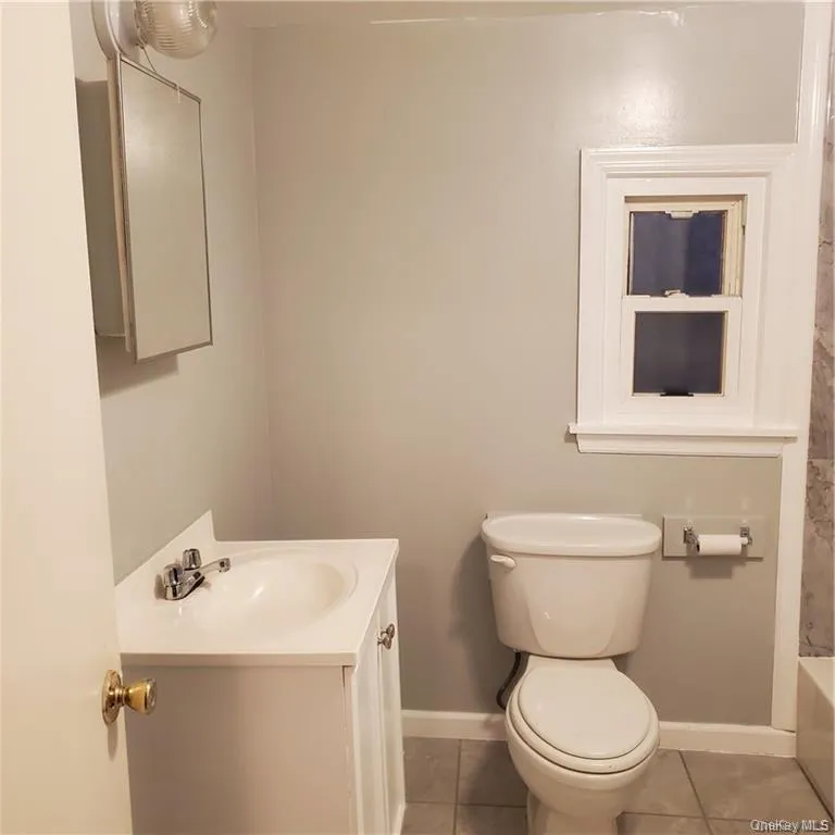 59 Glenwood Avenue, Yonkers, NY, 2 Bedrooms Bedrooms, 5 Rooms Rooms,1 BathroomBathrooms,Residential Lease,For Rent,Glenwood,0,957059 59 Glenwood Avenue, Yonkers, NY, 2 Bedrooms Bedrooms, 5 Rooms Rooms,1 BathroomBathrooms,Residential Lease,For Rent,Glenwood,0,957059