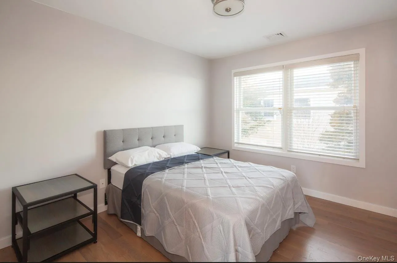 15A Oakhurst Road, Southampton, NY, 4 Bedrooms Bedrooms, 10 Rooms Rooms,3 BathroomsBathrooms,Residential Lease,For Rent,Oakhurst,0,957069 15A Oakhurst Road, Southampton, NY, 4 Bedrooms Bedrooms, 10 Rooms Rooms,3 BathroomsBathrooms,Residential Lease,For Rent,Oakhurst,0,957069