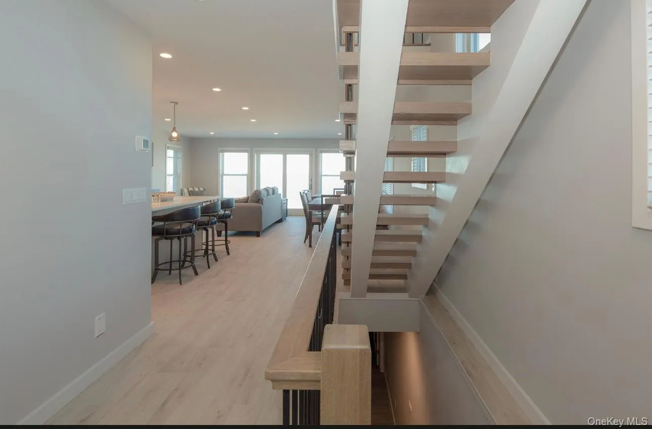 15A Oakhurst Road, Southampton, NY, 4 Bedrooms Bedrooms, 10 Rooms Rooms,3 BathroomsBathrooms,Residential Lease,For Rent,Oakhurst,0,957069 15A Oakhurst Road, Southampton, NY, 4 Bedrooms Bedrooms, 10 Rooms Rooms,3 BathroomsBathrooms,Residential Lease,For Rent,Oakhurst,0,957069