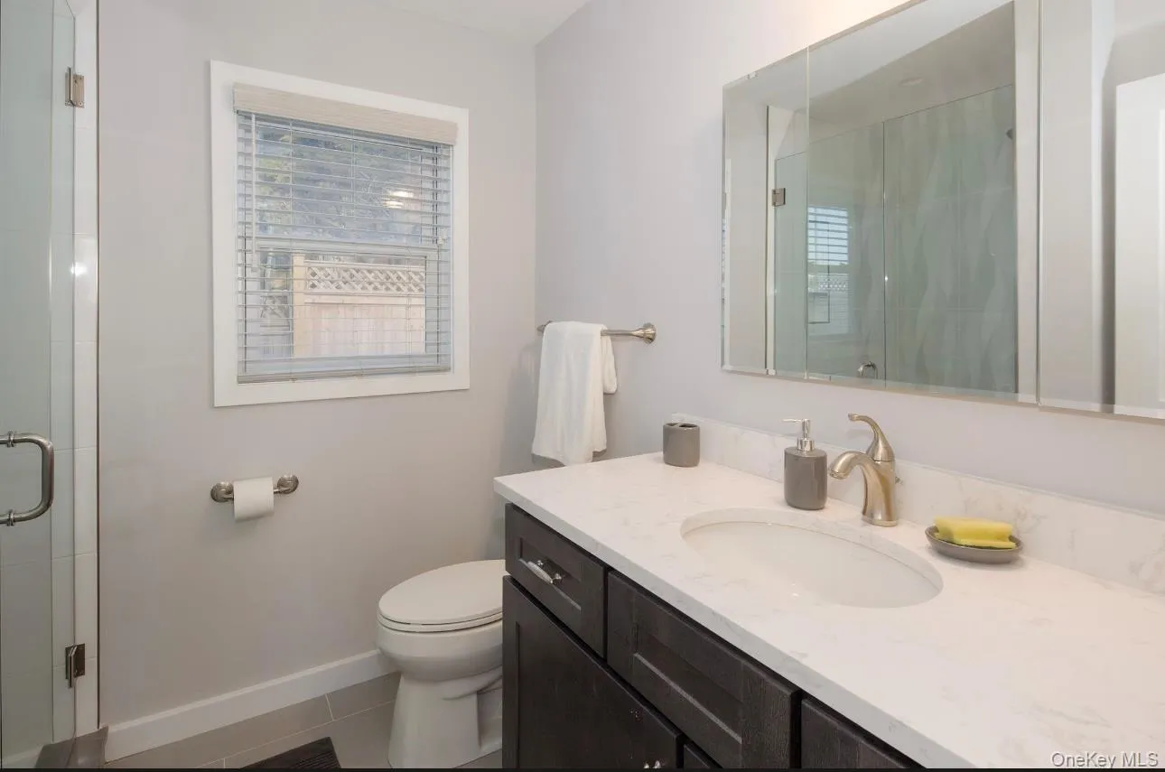 15A Oakhurst Road, Southampton, NY, 4 Bedrooms Bedrooms, 10 Rooms Rooms,3 BathroomsBathrooms,Residential Lease,For Rent,Oakhurst,0,957069 15A Oakhurst Road, Southampton, NY, 4 Bedrooms Bedrooms, 10 Rooms Rooms,3 BathroomsBathrooms,Residential Lease,For Rent,Oakhurst,0,957069