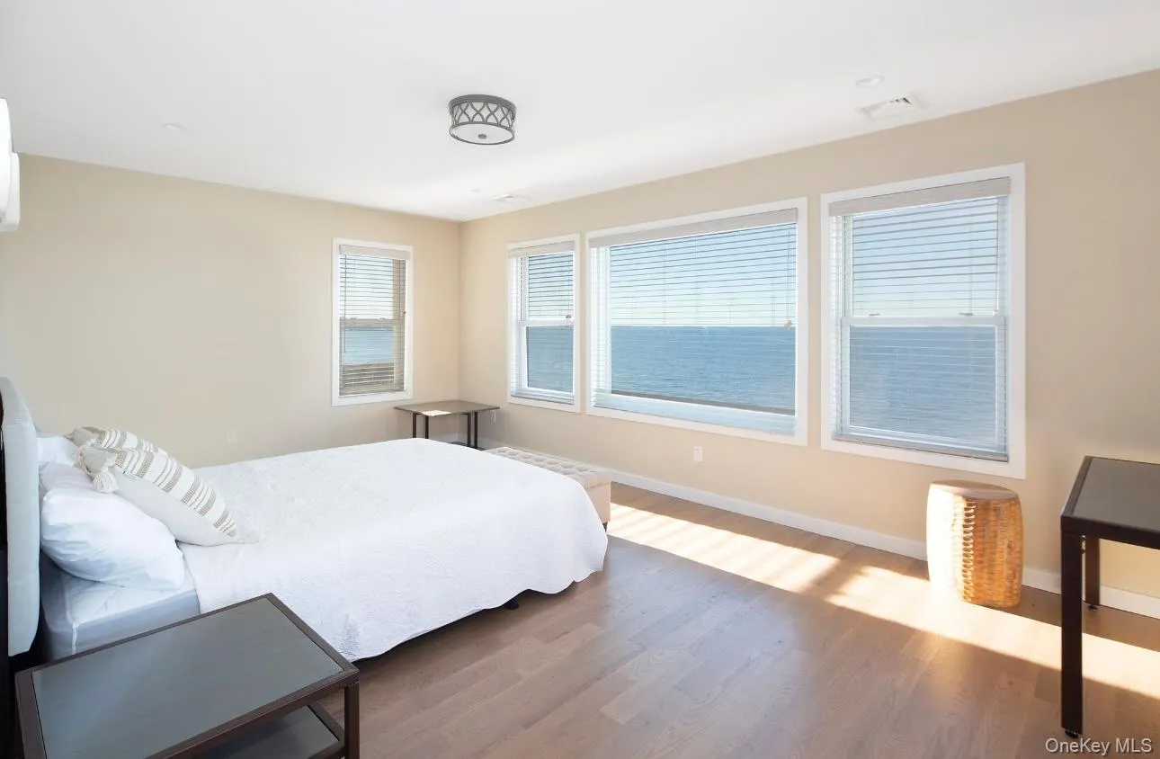 15A Oakhurst Road, Southampton, NY, 4 Bedrooms Bedrooms, 10 Rooms Rooms,3 BathroomsBathrooms,Residential Lease,For Rent,Oakhurst,0,957069 15A Oakhurst Road, Southampton, NY, 4 Bedrooms Bedrooms, 10 Rooms Rooms,3 BathroomsBathrooms,Residential Lease,For Rent,Oakhurst,0,957069