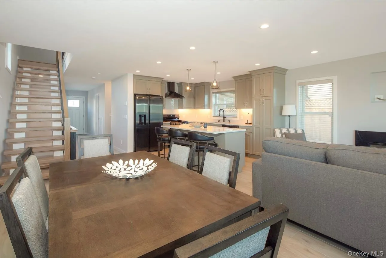 15A Oakhurst Road, Southampton, NY, 4 Bedrooms Bedrooms, 10 Rooms Rooms,3 BathroomsBathrooms,Residential Lease,For Rent,Oakhurst,0,957069 15A Oakhurst Road, Southampton, NY, 4 Bedrooms Bedrooms, 10 Rooms Rooms,3 BathroomsBathrooms,Residential Lease,For Rent,Oakhurst,0,957069