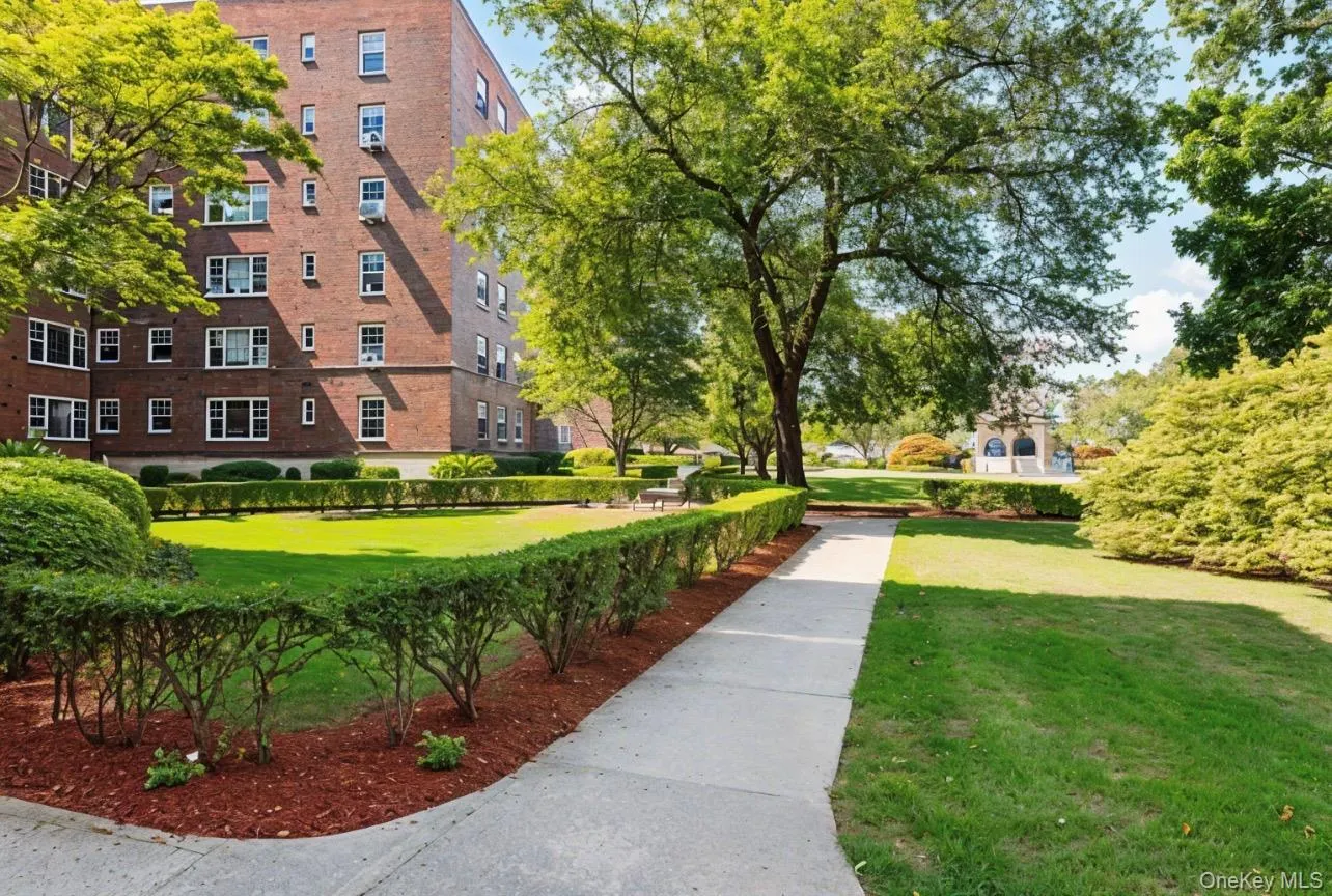 Surrounding community with a lawn Surrounding community with a lawn
