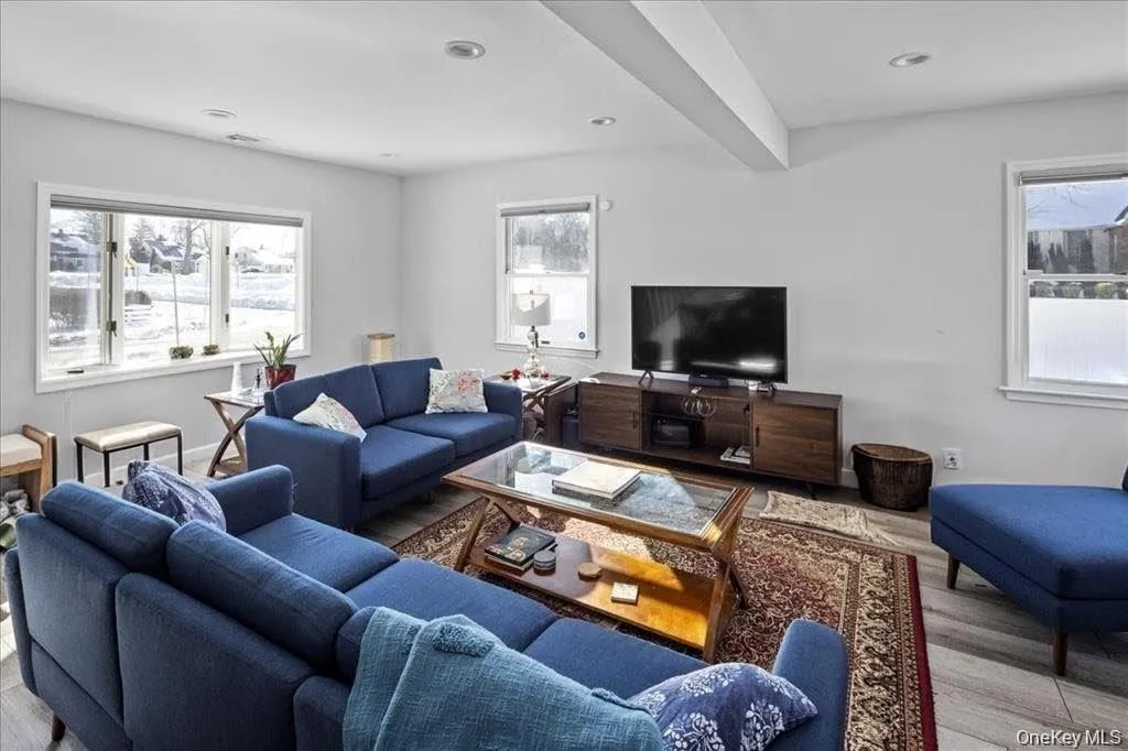 2 Violet Lane, Hempstead, NY, 4 Bedrooms Bedrooms, 8 Rooms Rooms,2 BathroomsBathrooms,Residential,For Rent,Violet,0,957086 2 Violet Lane, Hempstead, NY, 4 Bedrooms Bedrooms, 8 Rooms Rooms,2 BathroomsBathrooms,Residential,For Rent,Violet,0,957086