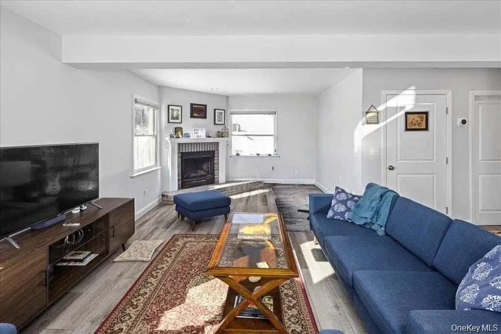 2 Violet Lane, Hempstead, NY, 4 Bedrooms Bedrooms, 8 Rooms Rooms,2 BathroomsBathrooms,Residential,For Rent,Violet,0,957086 2 Violet Lane, Hempstead, NY, 4 Bedrooms Bedrooms, 8 Rooms Rooms,2 BathroomsBathrooms,Residential,For Rent,Violet,0,957086