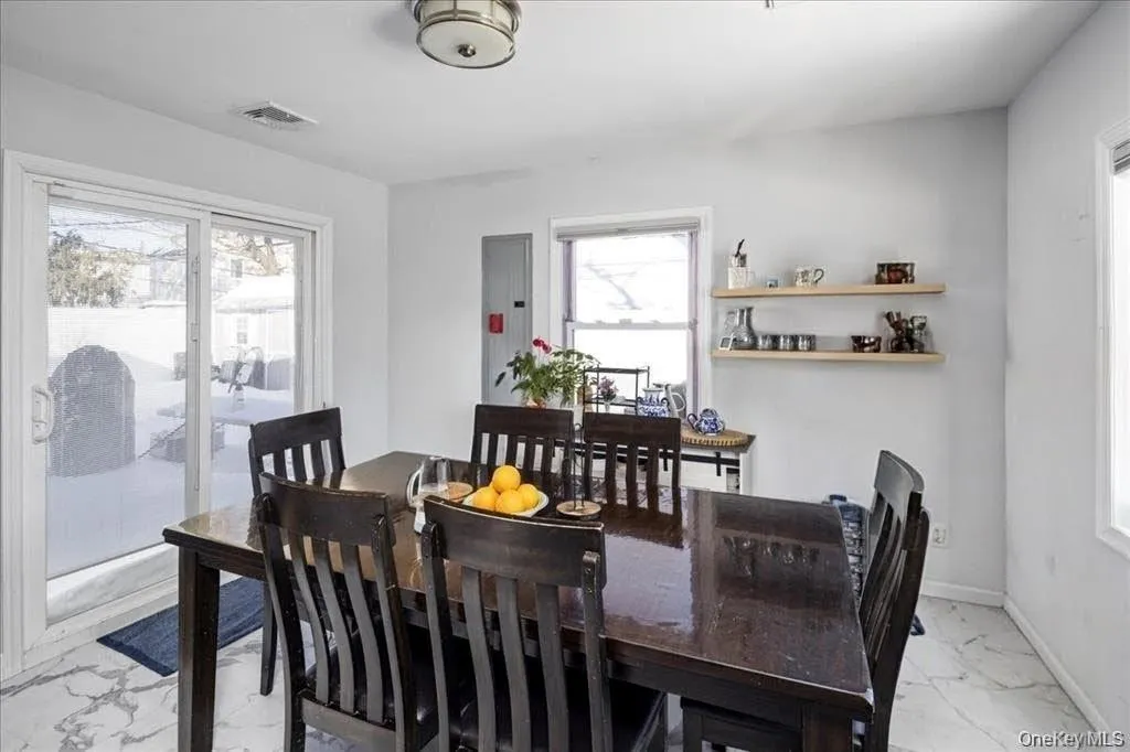 2 Violet Lane, Hempstead, NY, 4 Bedrooms Bedrooms, 8 Rooms Rooms,2 BathroomsBathrooms,Residential,For Rent,Violet,0,957086 2 Violet Lane, Hempstead, NY, 4 Bedrooms Bedrooms, 8 Rooms Rooms,2 BathroomsBathrooms,Residential,For Rent,Violet,0,957086